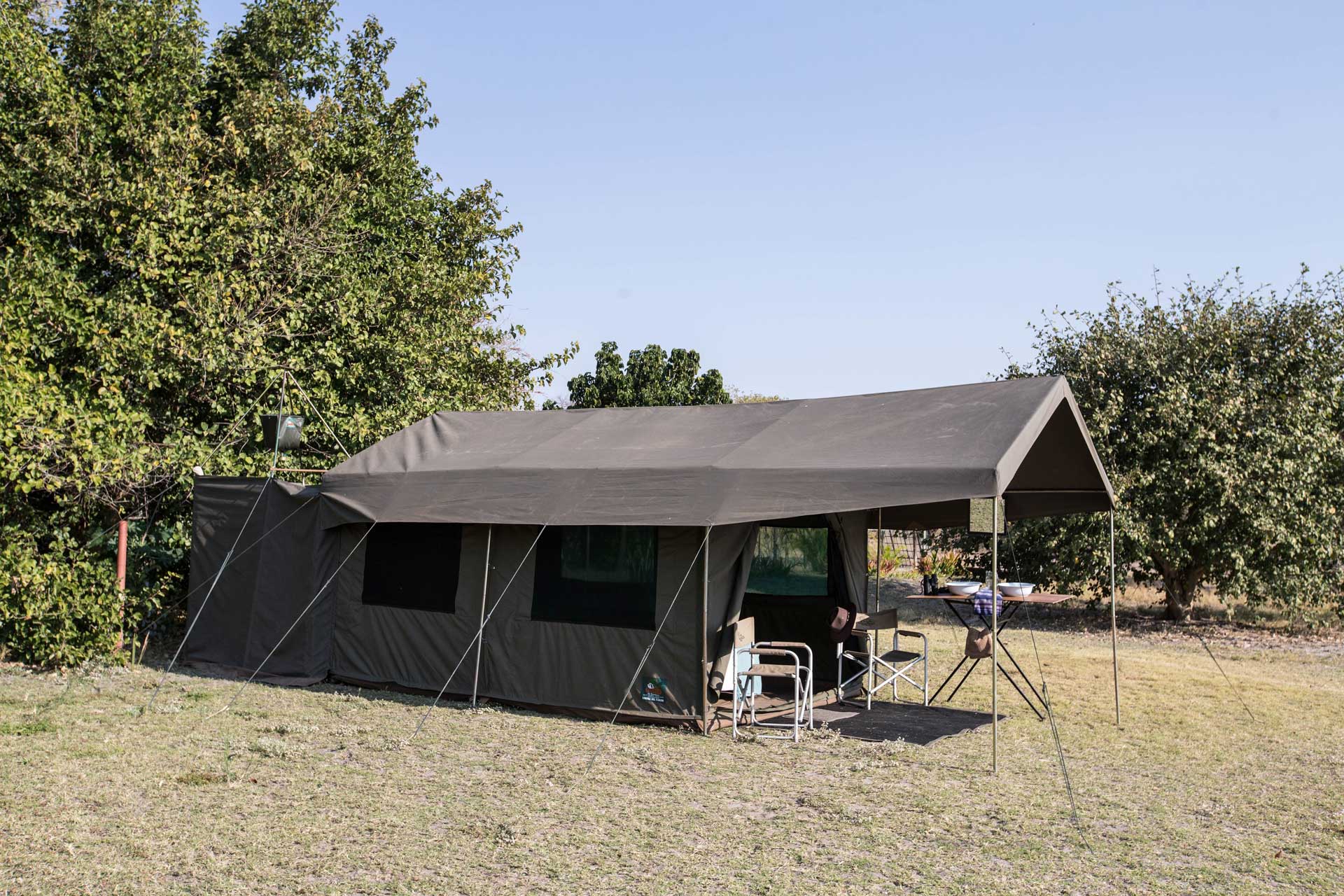 Komfortable Zelte am Fuße des Aha Berges